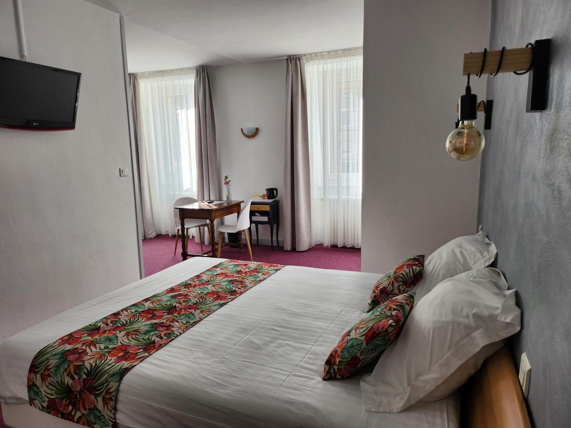 Hotel Des Negociants Lamastre Eksteriør bilde