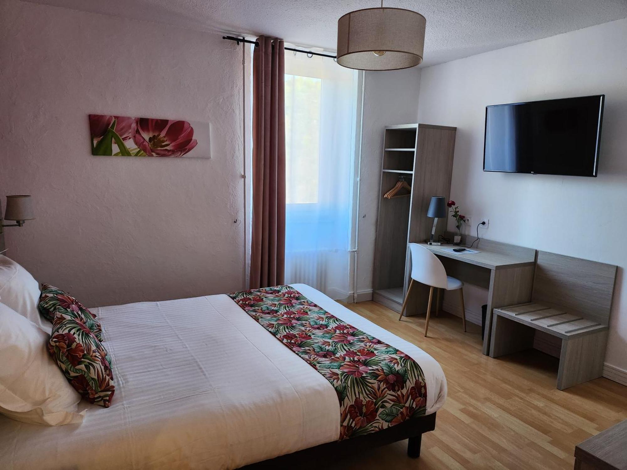 Hotel Des Negociants Lamastre Eksteriør bilde