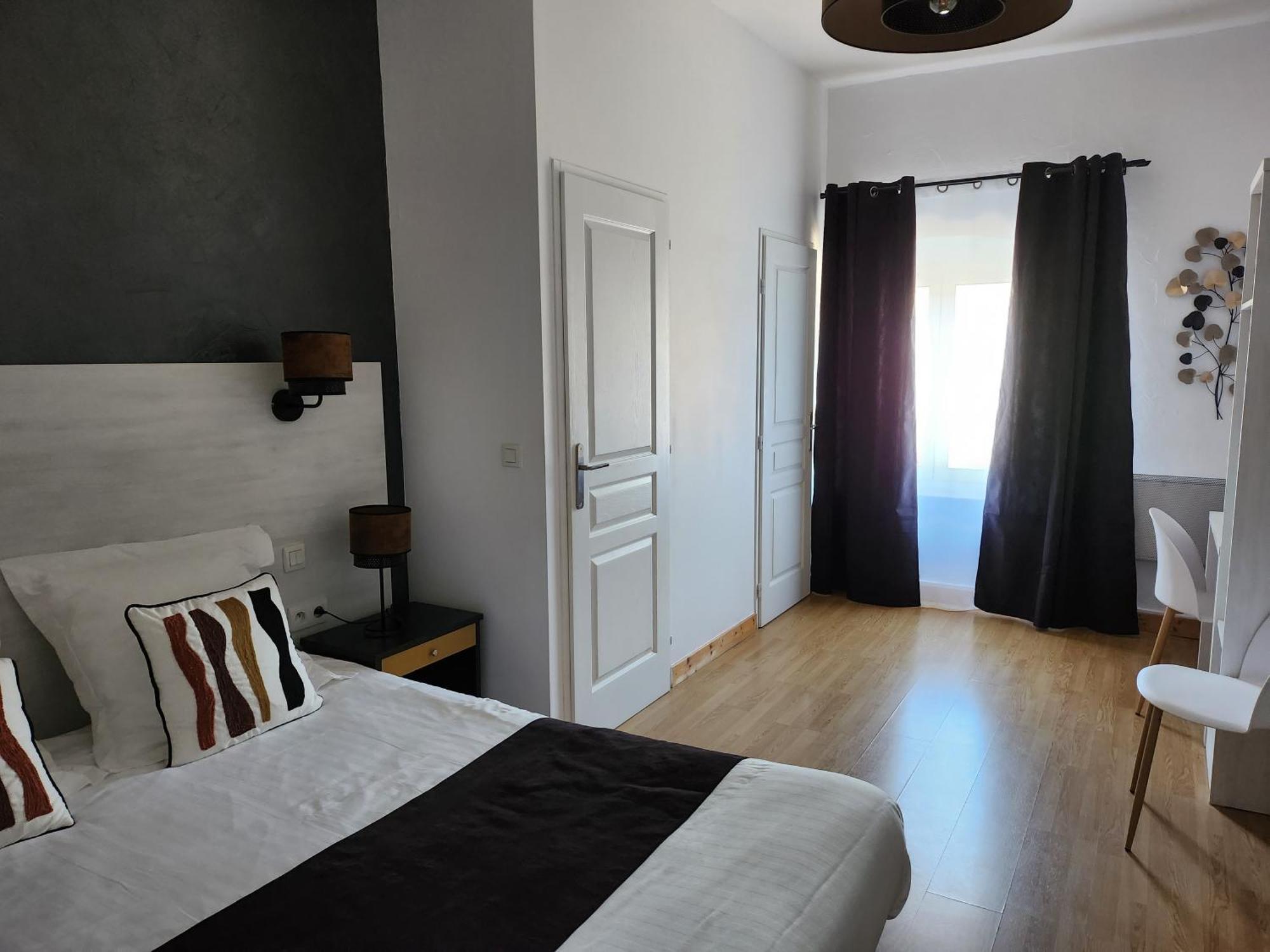 Hotel Des Negociants Lamastre Eksteriør bilde